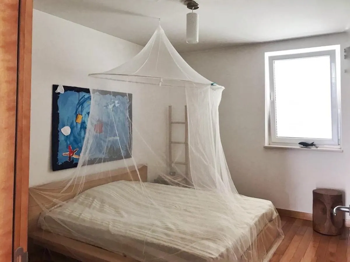 Apartment Luce Marina Petrcane