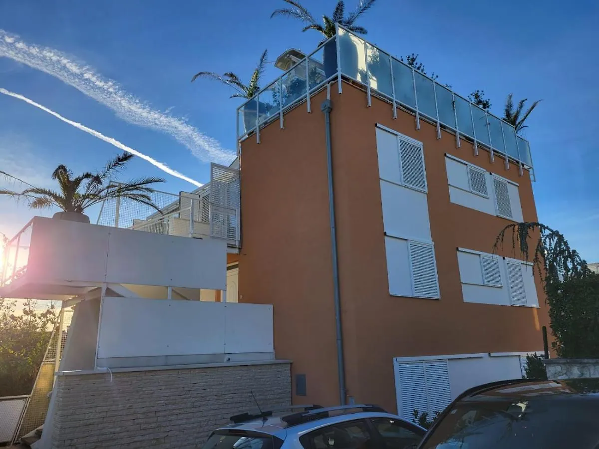 Apartment Luce Marina Petrcane Chorvatsko