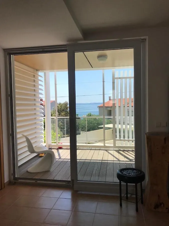 Apartment Luce Marina Petrcane